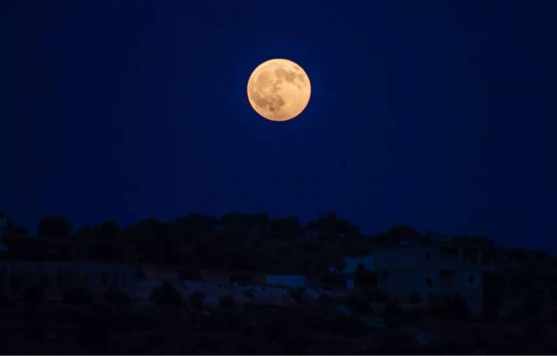 “这是我在新加坡的第7个中秋,过得挺好的,就是有点想家……”