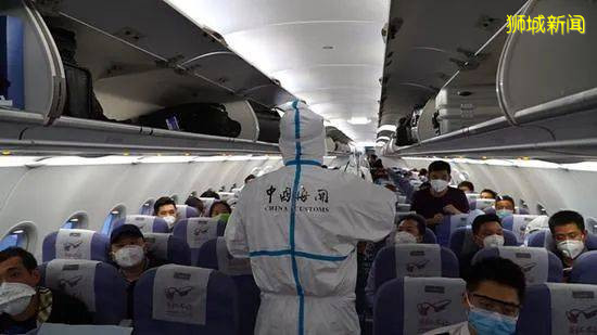 歸心似箭，從新加坡回中國都要經曆什麽