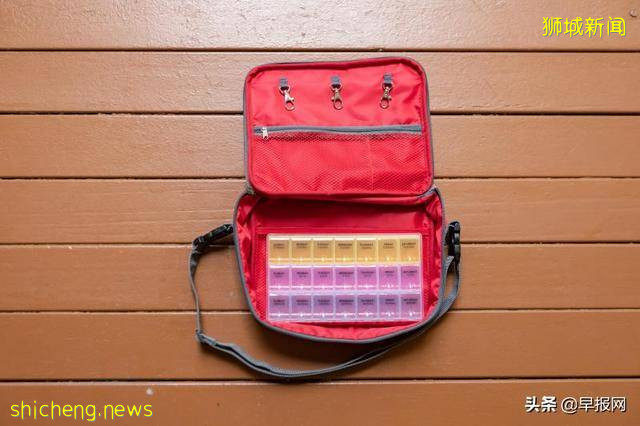 药多忘吃?新加坡大学生设计便携袋解决