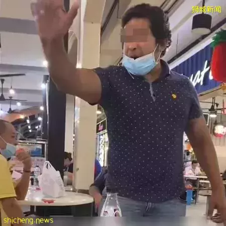 向酒客讨钱不果 火爆叔怒泼啤酒 破口大骂