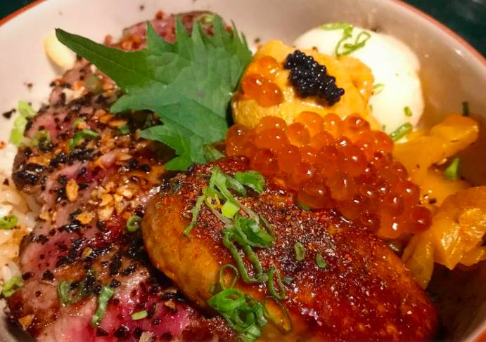 玩在獅城 想要體驗獨一無二的飲酒氛圍感?新加坡這10家高顔值酒吧你一定不能錯過