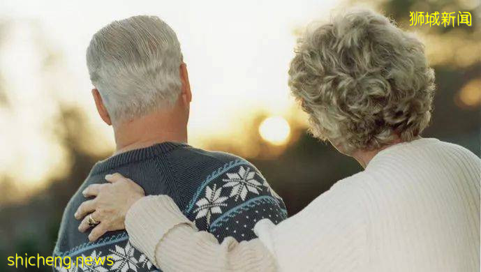 羡慕了，中国十多个省市养老金17连涨！！而新加坡的养老却