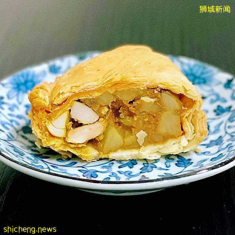 酥到掉渣的顺顺发脆皮咖喱卜😘金黄饱满、馅料扎实,手工制作绝对新鲜可口