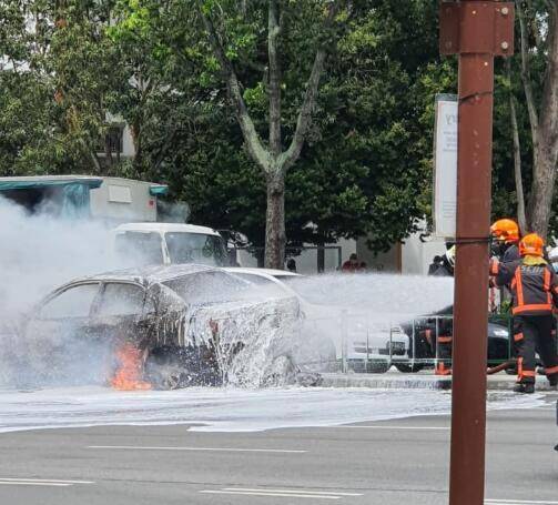 撞！撞！撞！遭了哪門子邪！新加坡連續發生車輛交通事故