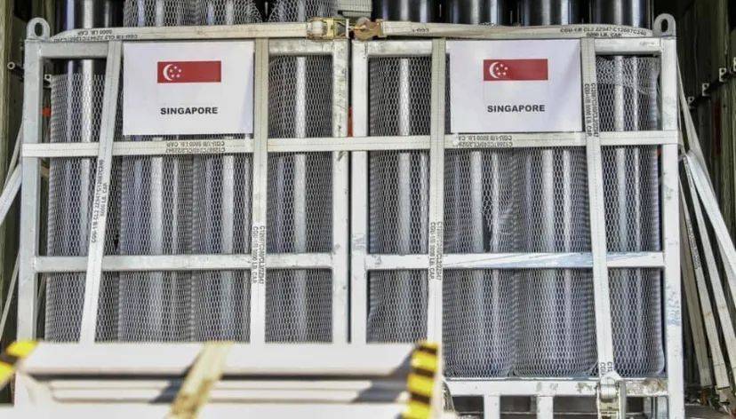 暖心!新加坡运送大量氧气设备助印度对抗疫情