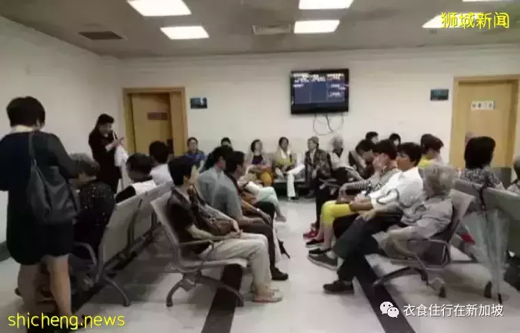 新加坡單日新增破萬!新加坡身邊陸續有人確診還未報備,感覺空氣裏都是病毒