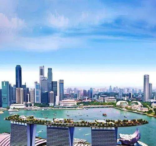 每年300多万人从中国涌入新加坡,就是为了这些