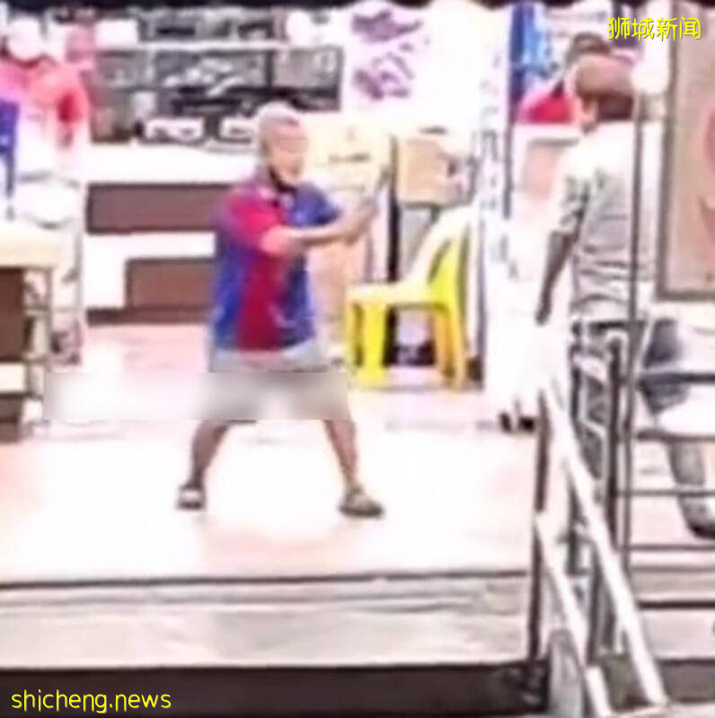 借身份开按摩院求除名不果 咖啡叔与男子挥锤对质