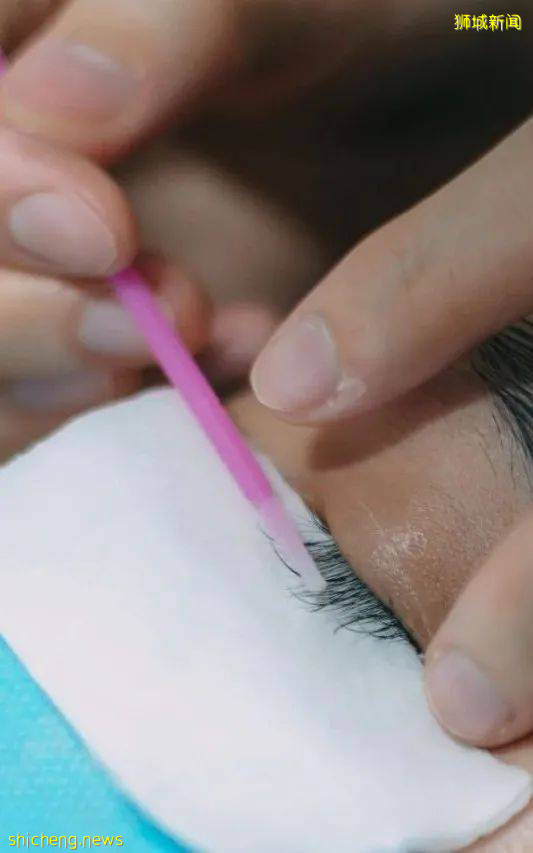 我在新加坡做了一次半永久眉毛,結果被朋友問爆了