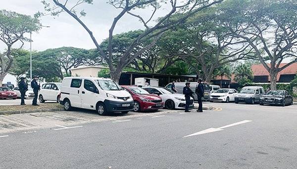 情侣东海岸公园持软气枪 警员荷枪实弹捉人