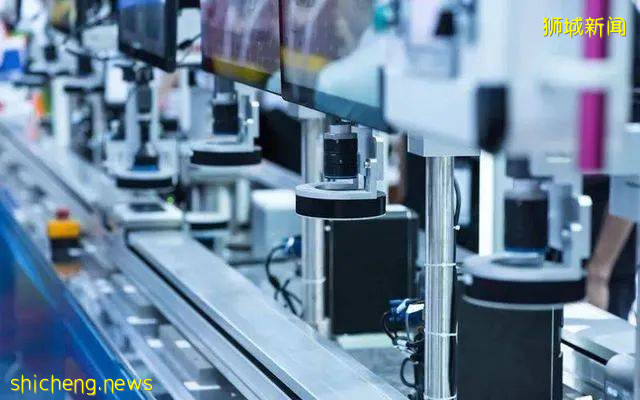 别被新加坡的外表骗了!原来这个才是它的支柱产业