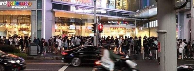 乌节路百人聚集 原来为了抢限量版球鞋 