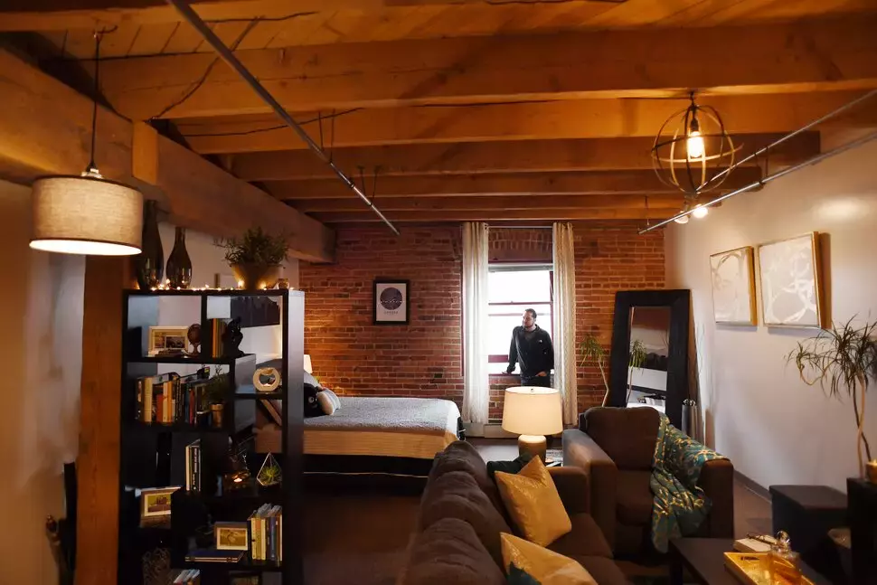 這個新加坡房東偏愛護士？月租只要$200，但必須做這件事