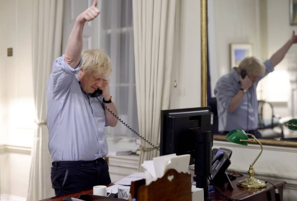 总理夫人何晶FB透露重要数据,新马两地有望凭疫苗证明免隔离