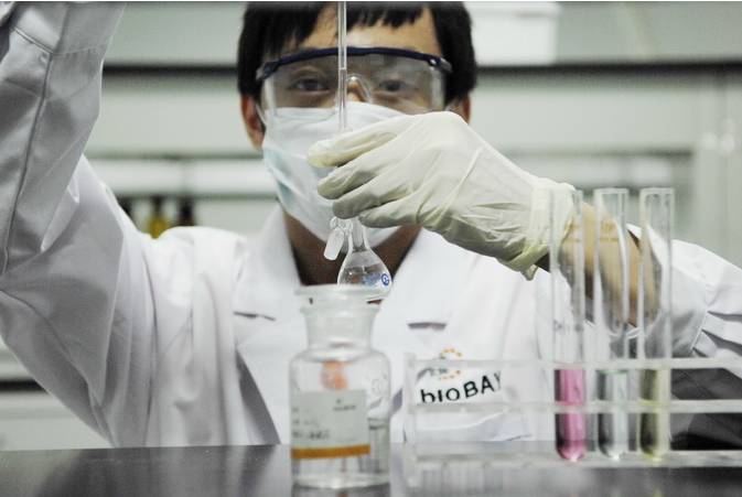 新加坡科学家开发出新型混合剂，天然气转化为固体只需15分钟