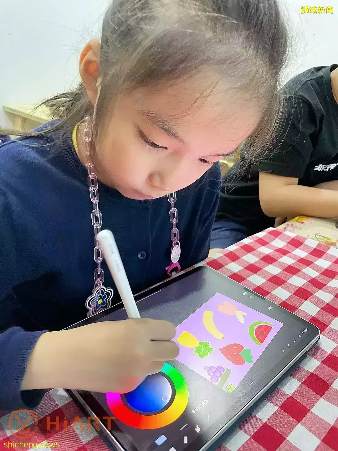 惊!新加坡10岁女孩一幅画卖40万美金,这个火爆行业月薪10万都招不到人