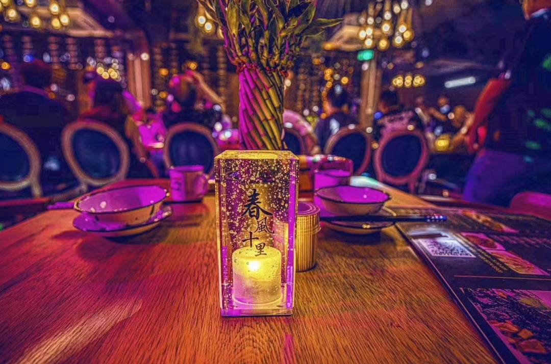 新加坡這家爆火的音樂餐廳,竟有秘密被曝光了