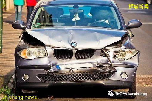 昨天,新加坡發生了22宗車禍,7人打架!