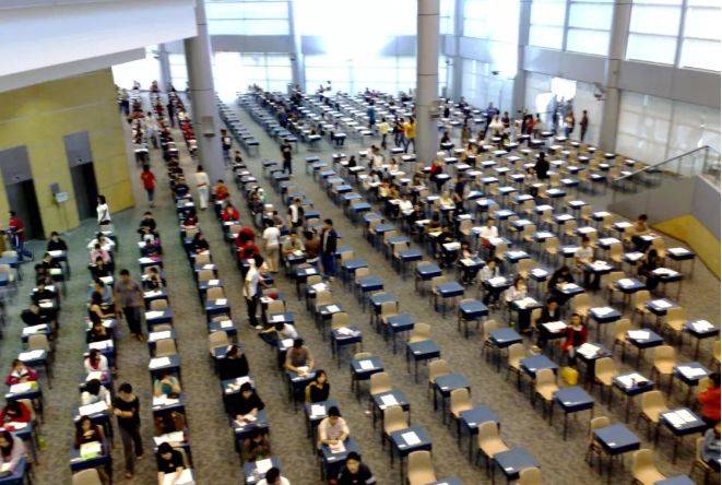 新加坡!要想成爲新加坡PR,需要通過哪些考試呢