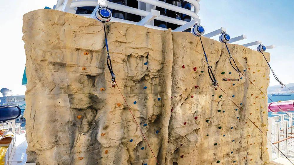 新加坡邮轮3晚$99！50米水滑梯、免费自助餐、海上烟花、魔术、舞台剧