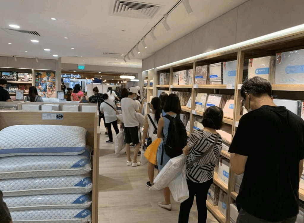 新年换床品咯!五星级酒店同款床套大减价🔥 快闪特价场仅从S$10起!$888发财红包现金礼券等你拿🧧