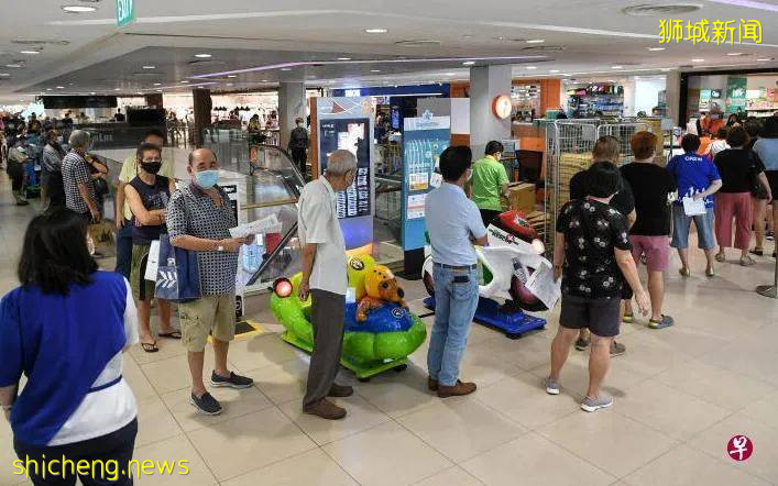 排了队好不容易轮到你，发现口罩已被冒领，你火大吗