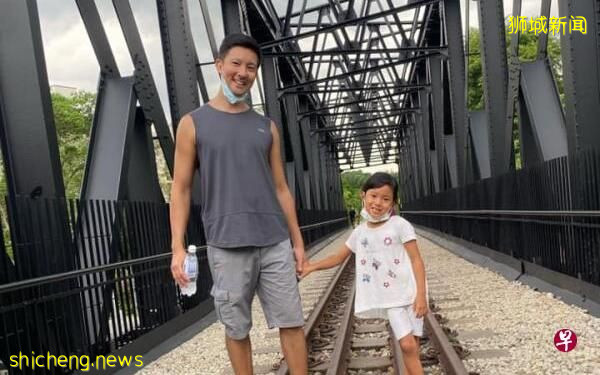 视网膜被女儿踢伤 立威廉差点不获保险赔偿