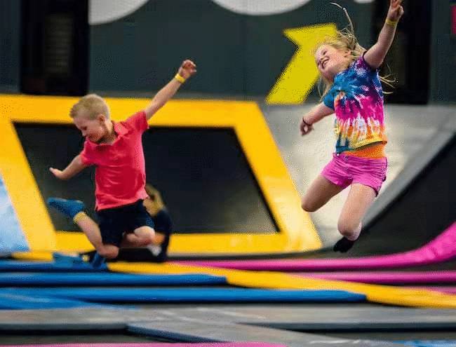 5000平超大空间，新加坡5大亲子蹦床！你感受过暴汗体验吗