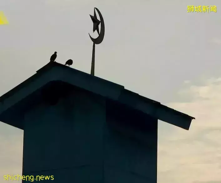 新加坡开斋节比邻国迟一天,这是为什么