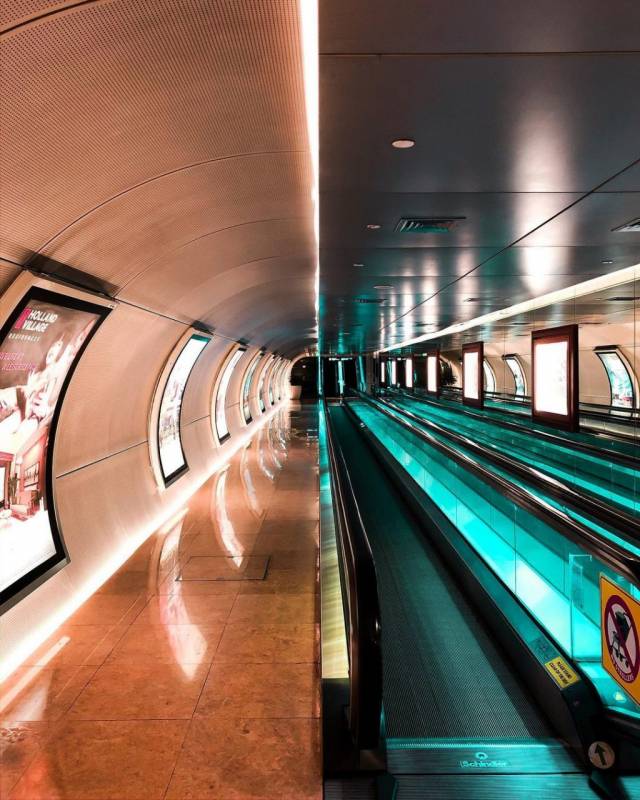 新加坡城市秘境✨ 闖入鮮爲人知的地下通道!時空交錯、穿梭未來