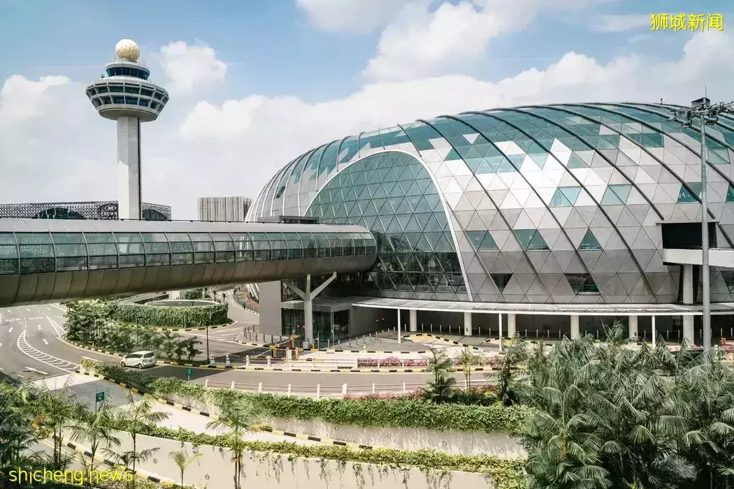 新加坡首办樟宜航空峰会，全球逾300名航空业领袖齐聚规划航空业的未来