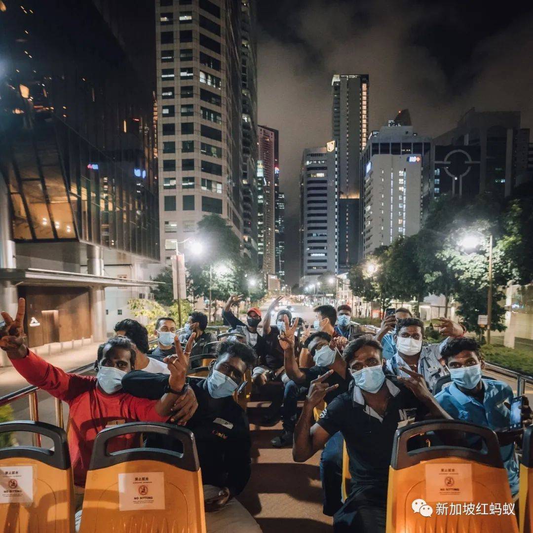 新加坡人力部打溫情牌，佳節與義工團體攜客工遊車河一解思鄉情