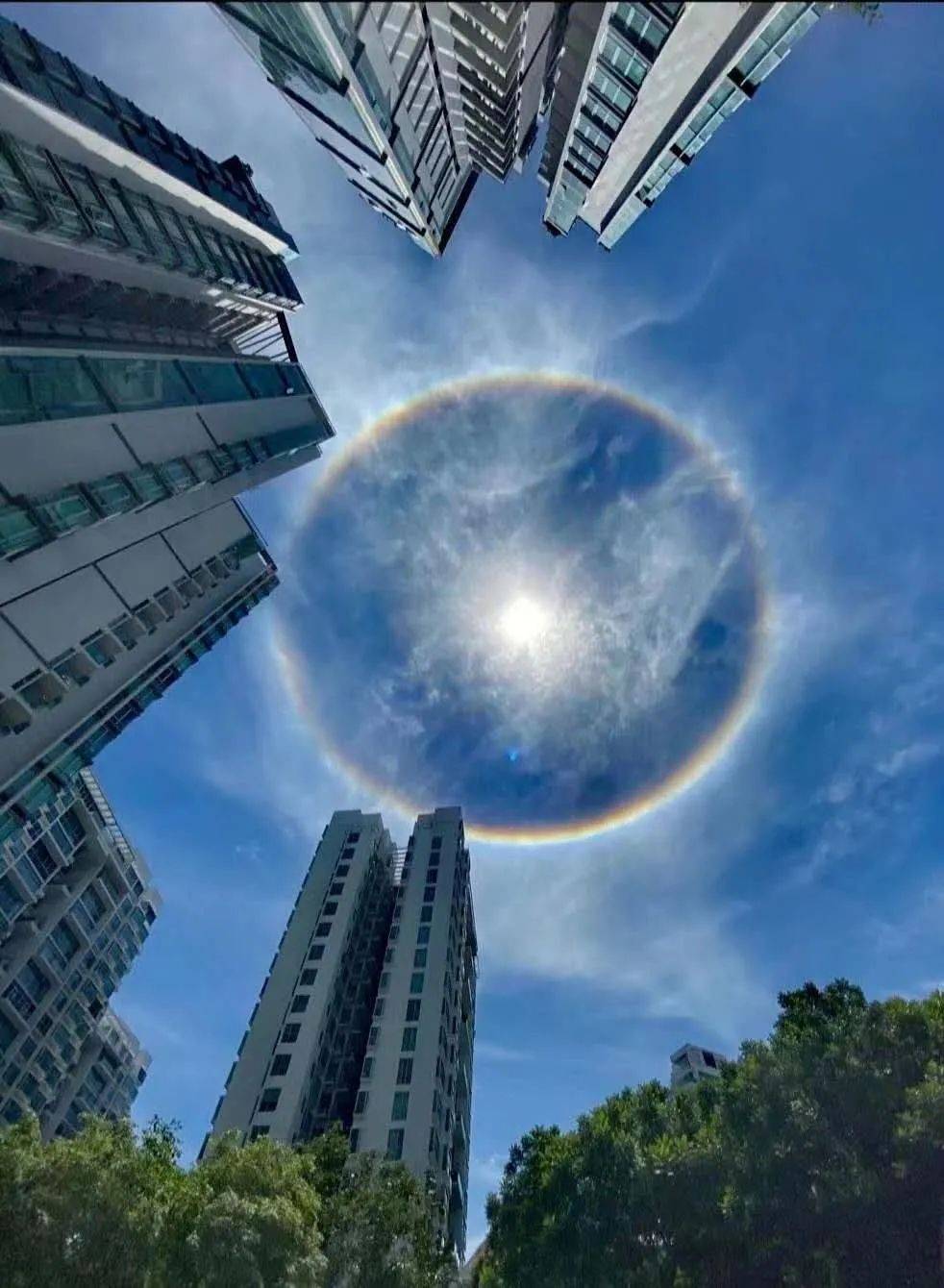 最新报告！今年，新加坡至少15万人离开，1万多家店倒闭