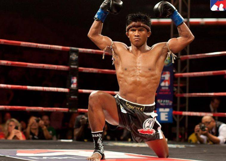 惊！这些洋垃圾竟敢在新加坡如此撒野