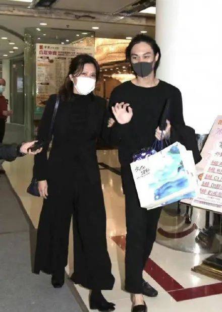 吳孟達遺願曝光，他與最惦記的人相識于新加坡