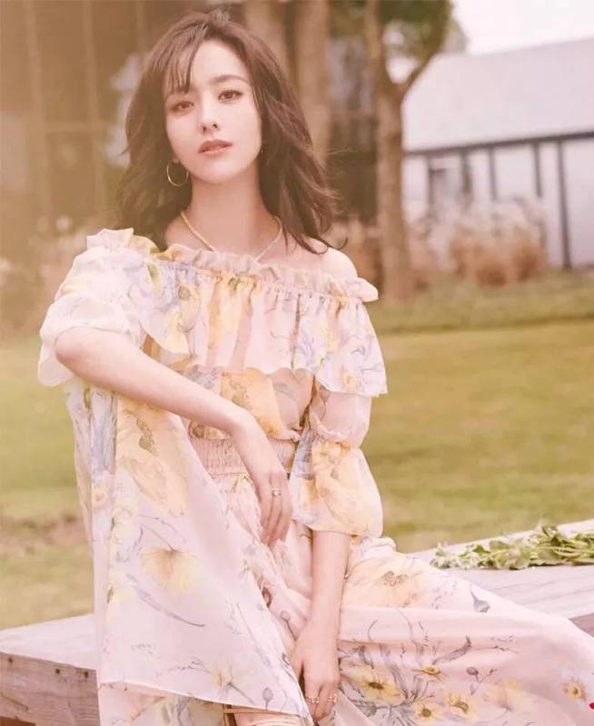 来新加坡旅行不用带衣服，乌节路的仙女裙才15新币