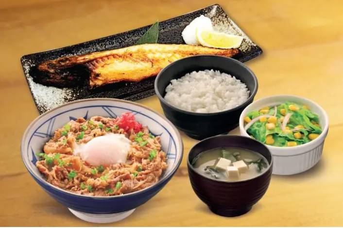 新加坡烏節路超100家美食打折、名牌鞋包買一送一