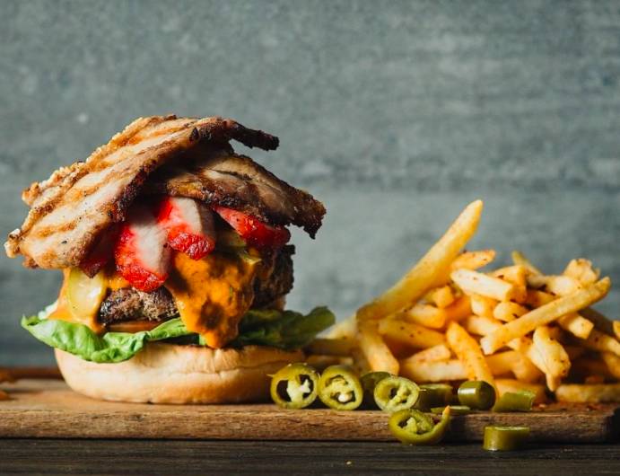 約上心愛的ta,一起去新加坡這幾家餐廳共度屬于你們的“凡爾賽”跨年夜吧