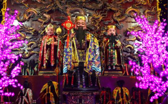 在新加坡過年，就去這十大香火最旺的寺廟祈福吧！據說有求必應哦