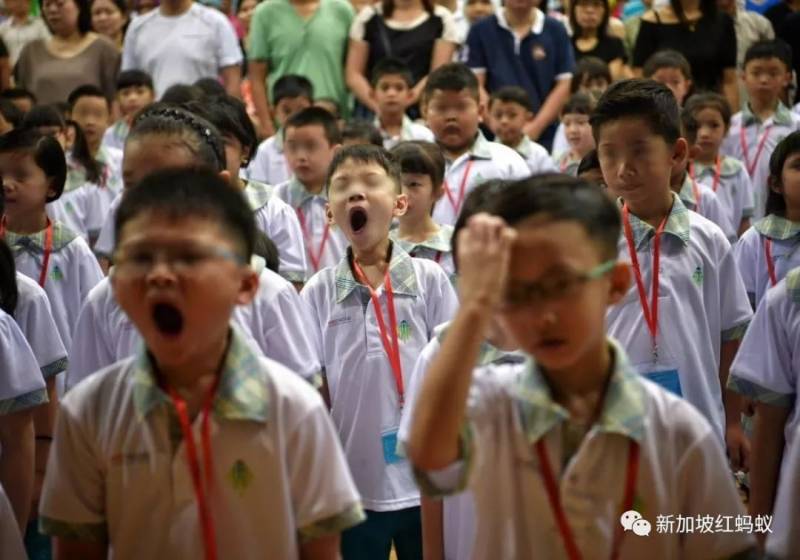 新加坡小学生太早起精神不佳　新移民家长望能调迟半小时上学