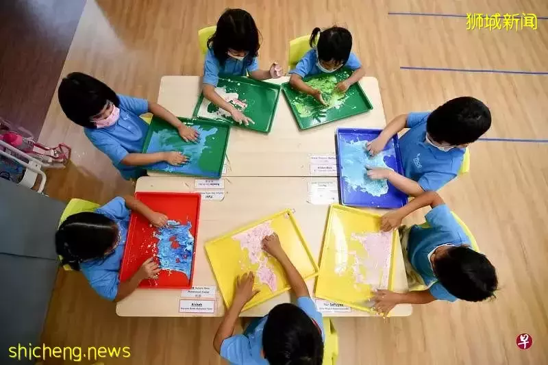 今起，新加坡可挂国旗迎国庆；全岛多地实行禁烟；残障者提高津贴；免费派发检测仪
