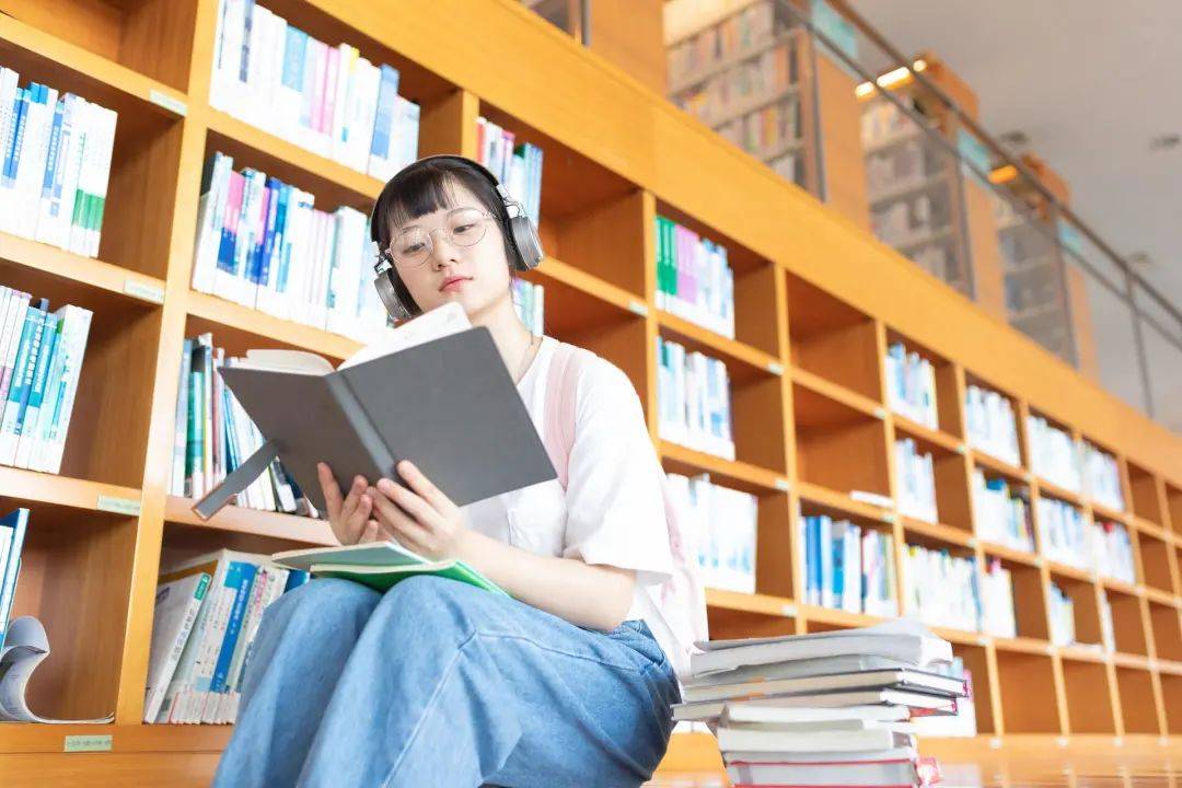 【新加坡留学】留学新加坡，我该考雅思还是托福