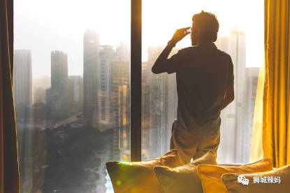 破600！新加坡小學發自檢儀，學校、療養院、商場......感染群持續擴大中