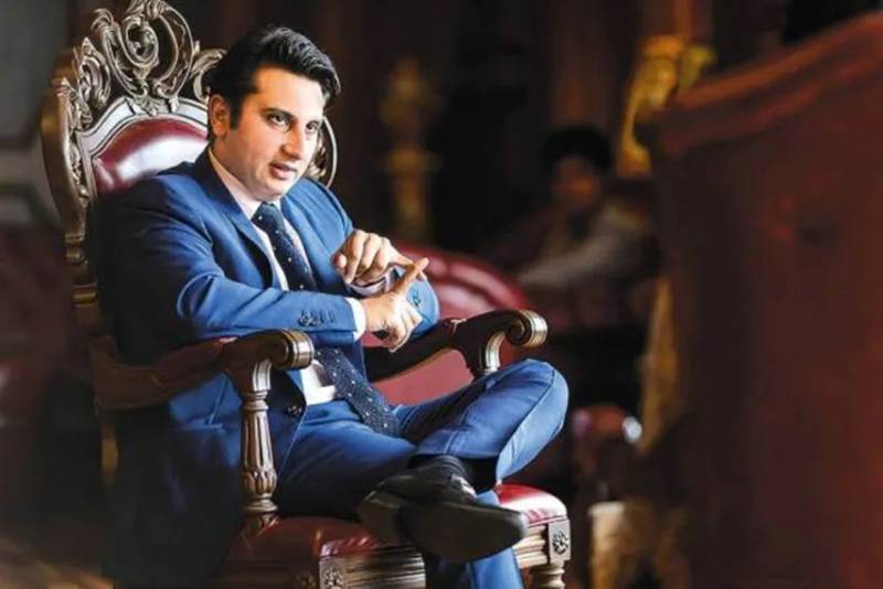 這兩個中國人,被新加坡海峽時報評爲“亞洲英雄”