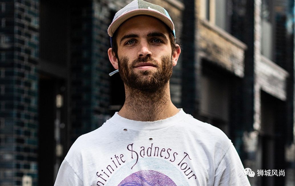 Biggest sneaker trade event Sneaker Con is coming to Singapore!