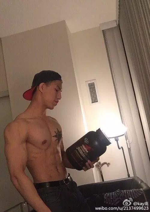 新进展!中国女留学生骗钱劈腿,煽动19岁男友活活打死前任,她在新加坡黑料惊人