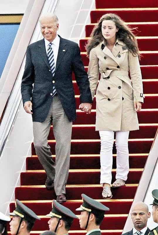 李顯龍發文祝賀拜登！拜登曾在新加坡街頭閑逛，買了一杯甘蔗汁