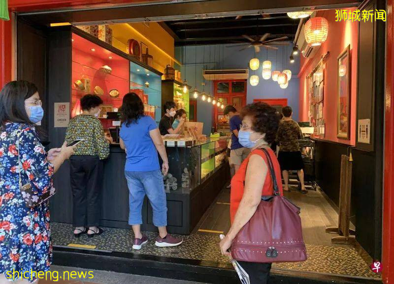 中秋将至，今年牛车水月饼商家笑得出来吗