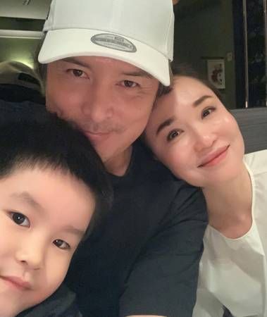 李铭顺飞台湾拍戏 错过儿子上小学第一天