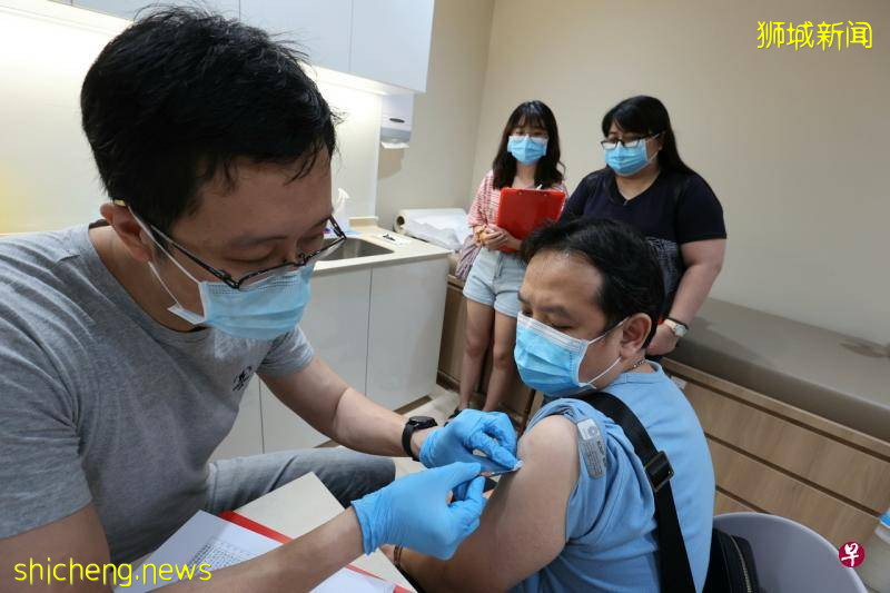 新加坡 一家三口自费近400新币 接种科兴疫苗